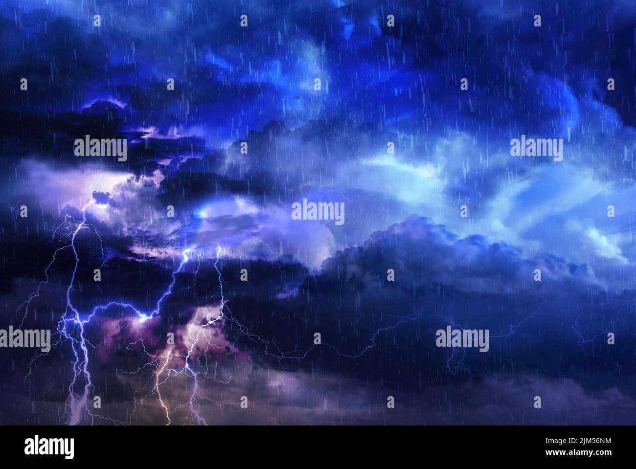 Lightning flashes in sky hi-res stock photography and images - Alamy