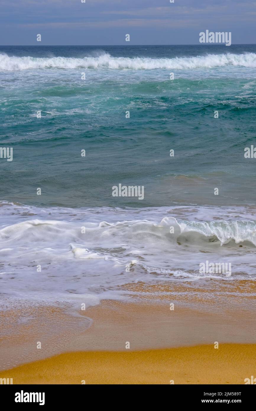 Vertical shot sea waves hi-res stock photography and images - Alamy