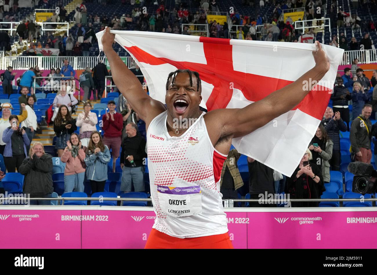 England's Lawrence Okoye celebrates winning silver in the Men's Discus Throw Final at Alexander Stadium on day seven of the 2022 Commonwealth Games in Birmingham. Picture date: Thursday August 4, 2022. Stock Photo