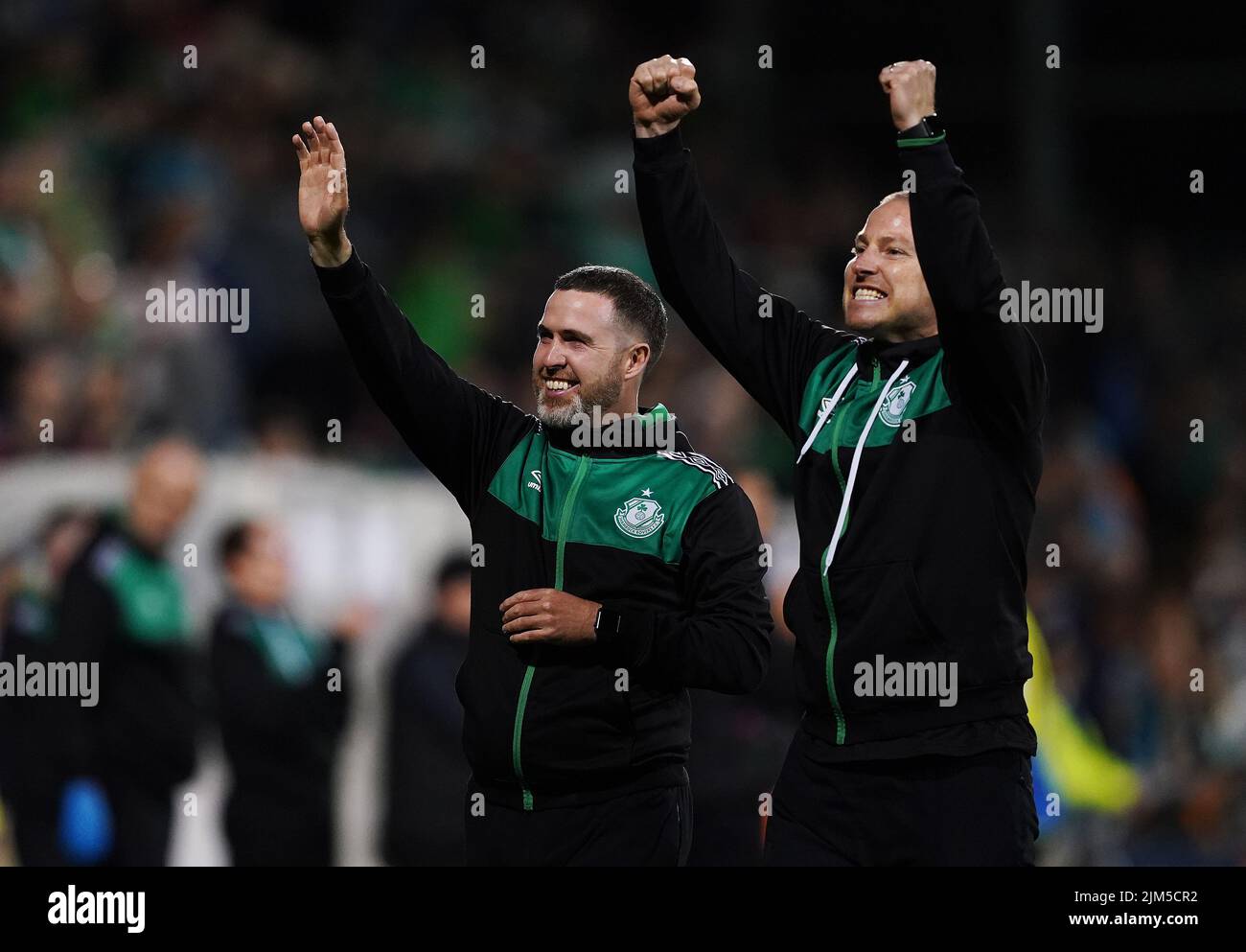 Shamrock Rovers' manager Stephen Bradley (left) celebrates after the UEFA Europa League third qualifying round, first leg match at the Tallaght Stadium in Dublin, Ireland. Picture date: Thursday August 4, 2022. Stock Photo