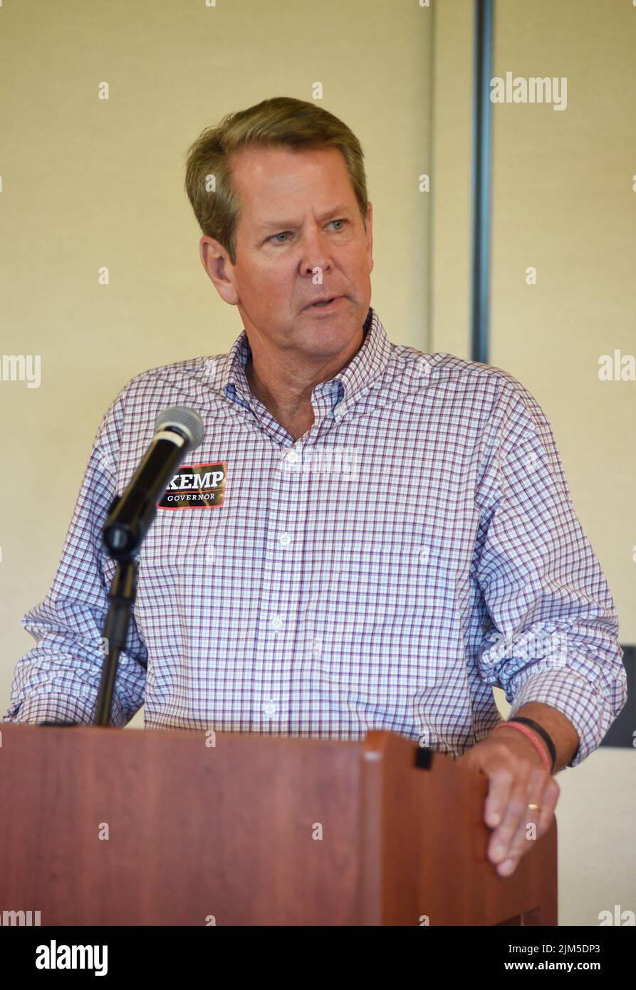 Governor brian kemp hi-res stock photography and images - Alamy