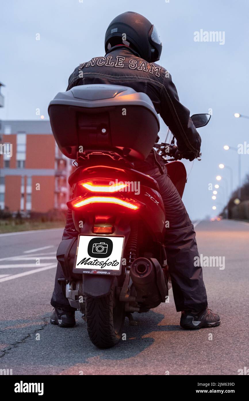 155ccm hires stock photography and images Alamy