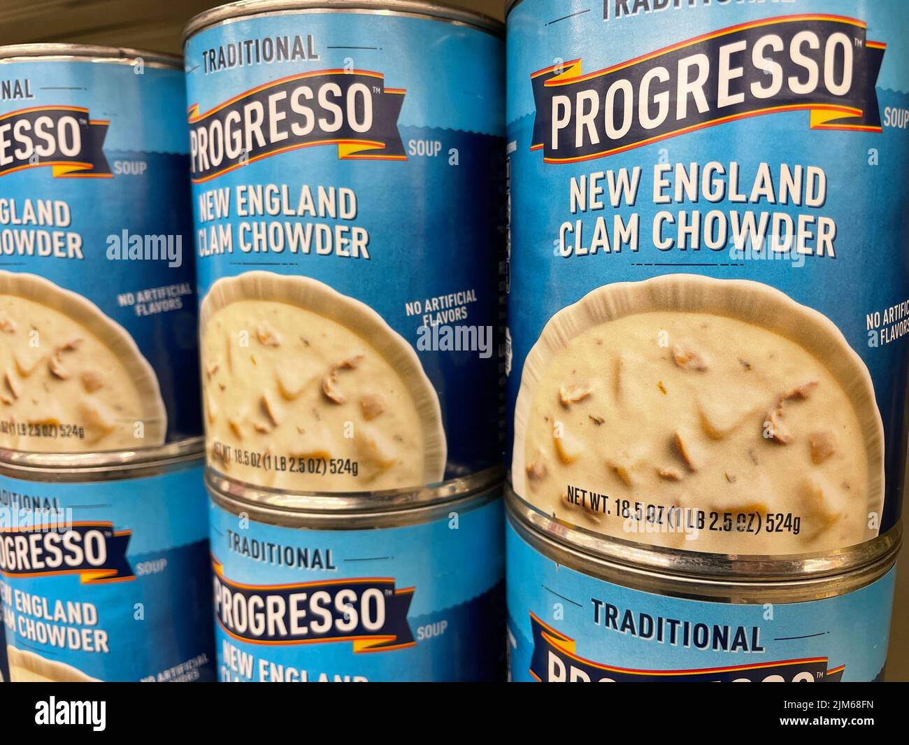 Augusta, Ga USA 12 20 21 Progresso soup clam chowder side view