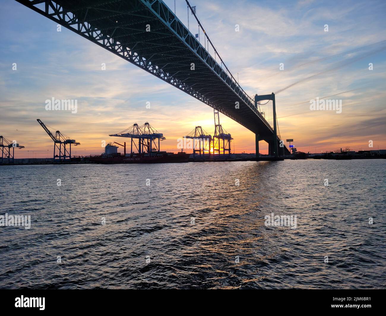 A view of the Walt Whitman Bridge with the Delaware River, Philadelphia Stock Photo Alamy