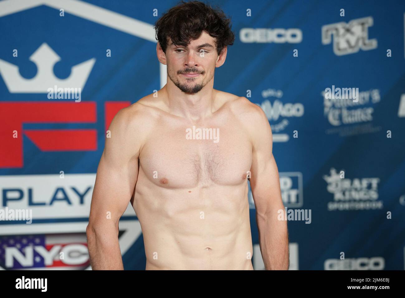 NEW YORK CITY, NY - August 4: Olivier Aubin-Mercier steps on the scale for the official weigh-ins at The New Yorker Hotel for 2022 PFL Playoffs Semi-Finals : Official Weigh-ins on August 4, 2022 in New York City, NY, United States. (Photo by Louis Grasse/PxImages) Stock Photo