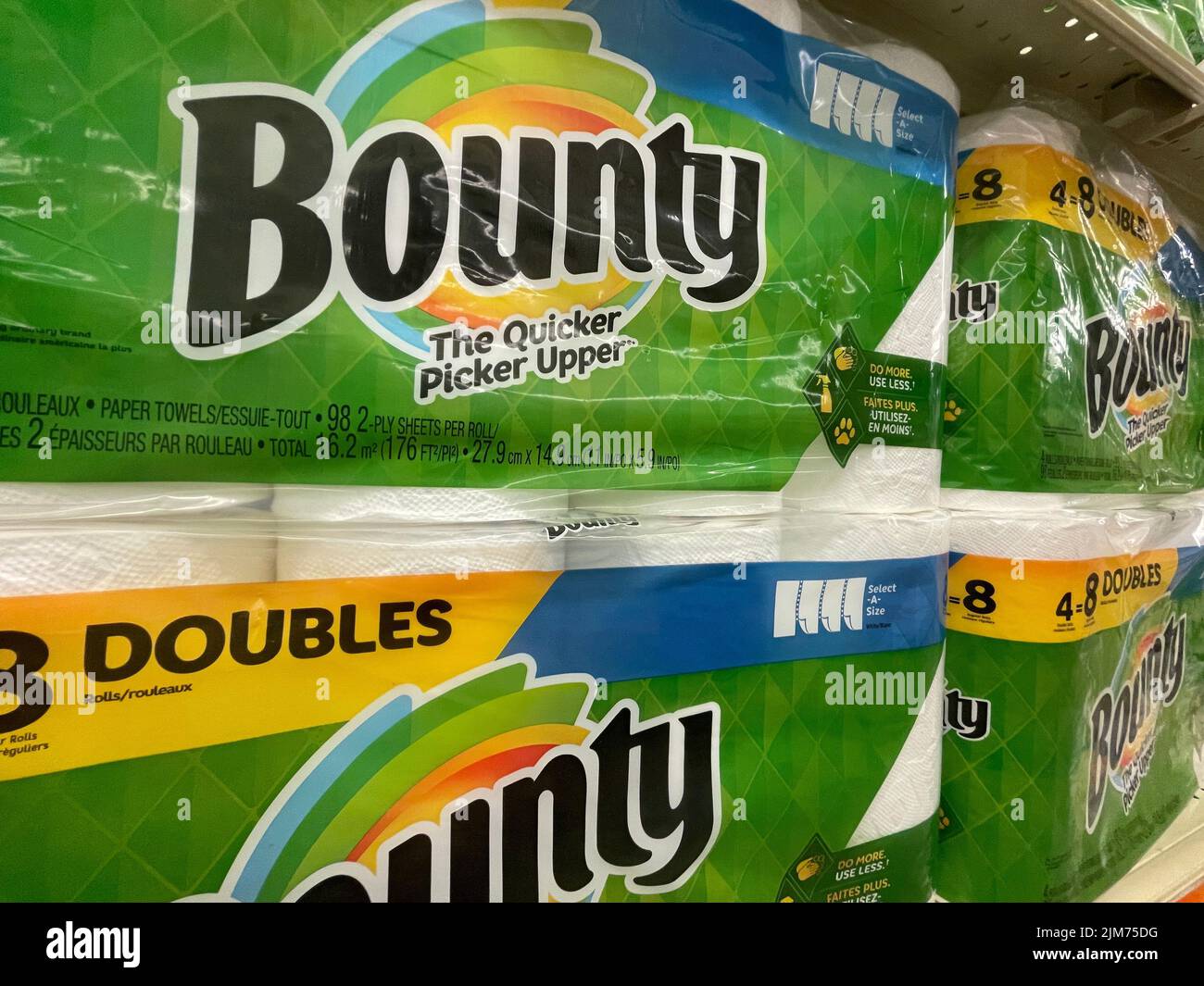 Grovetown, Ga USA - 04 29 22: Retail store Bounty paper towels side view Stock Photo