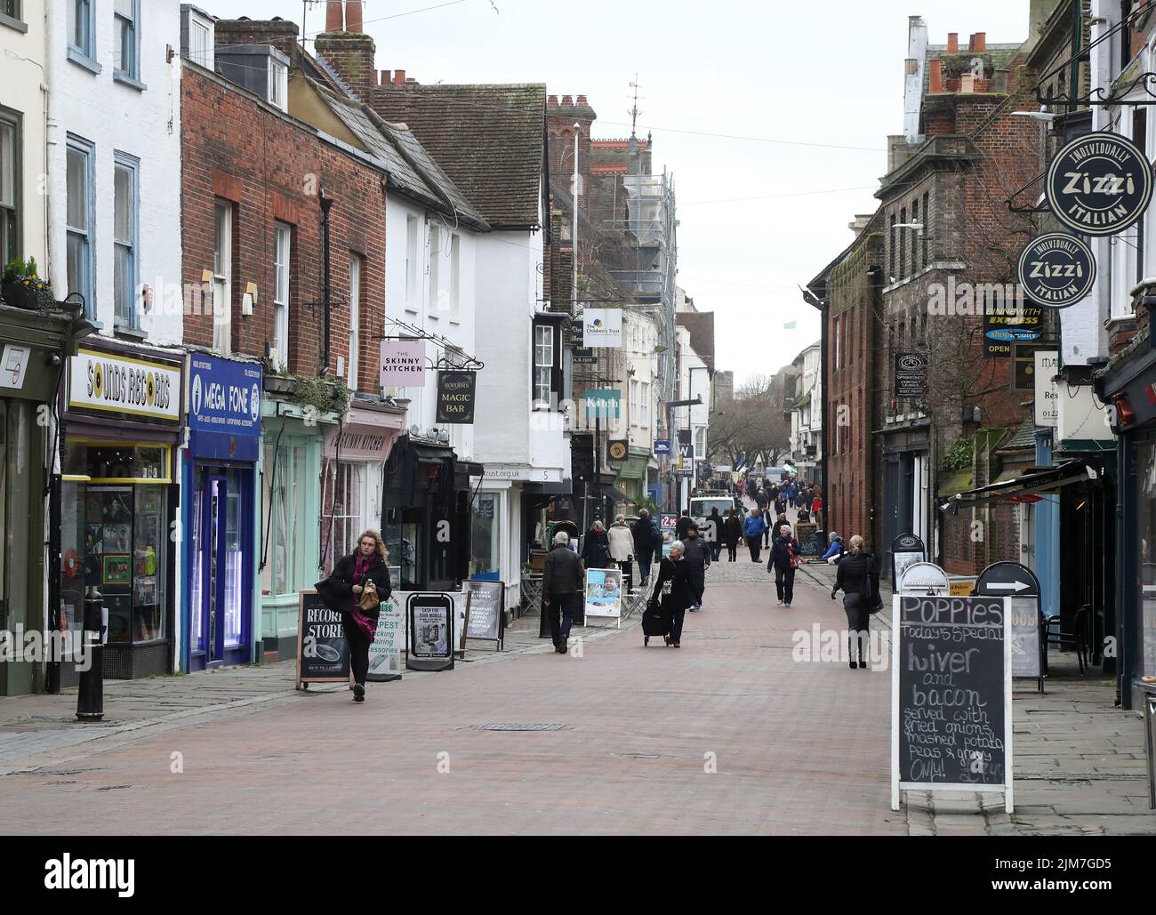 File photo dated 16/01/20 of the high street in Canterbury, Kent. UK footfall stalled in July as record temperatures and the rising cost of living deterred people from visiting local shops.Total UK footfall fell by 14.2% in July compared with three years previously a timeframe to avoid pandemic disruption making it 3.7 percentage points worse than June, according to the BRC-Sensormatic IQ Footfall Monitor. Issue date: Friday August 5, 2022. Stock Photo