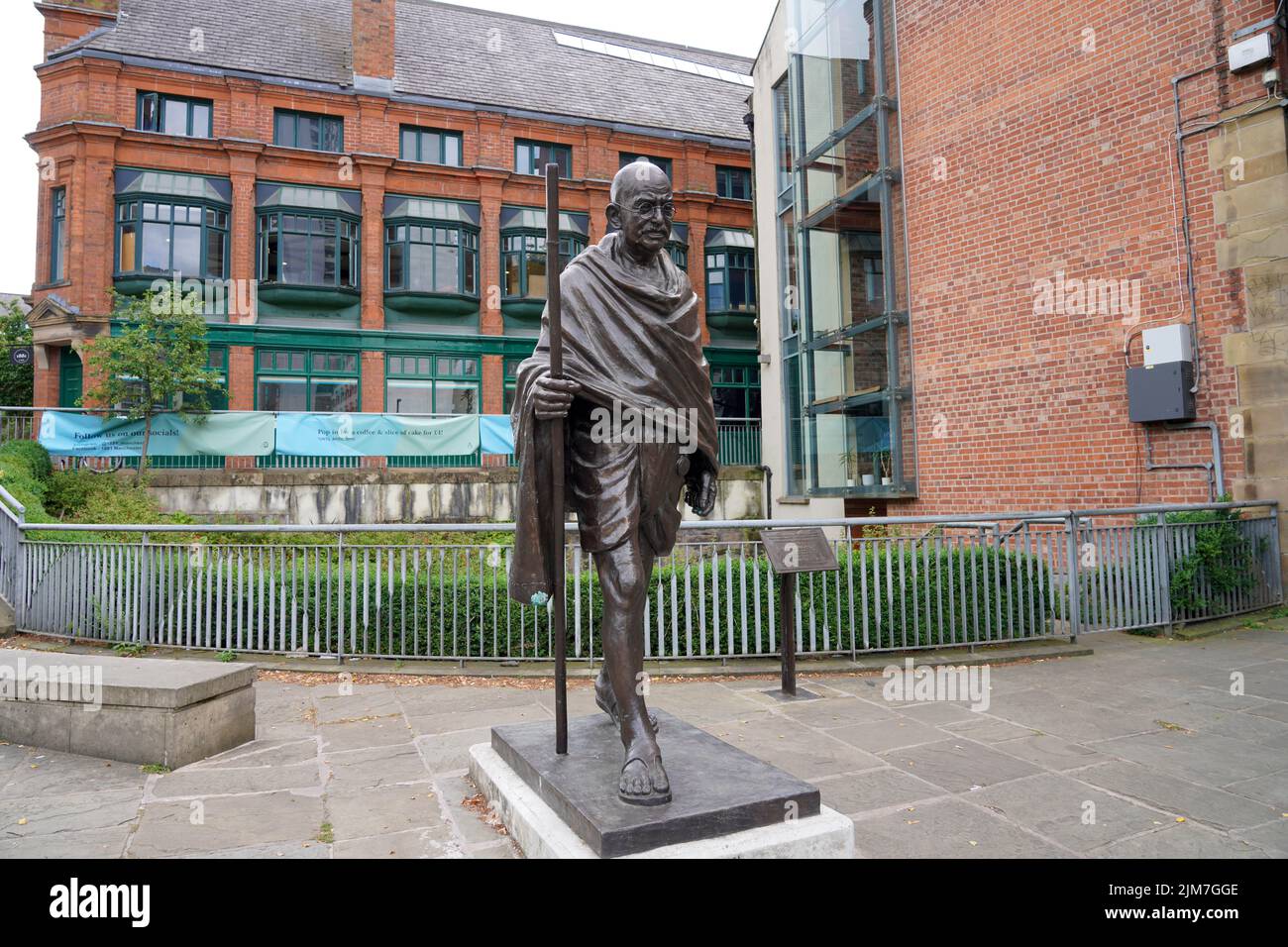 Statues In Manchester Mahatma gandhi statue in manchester hi-res stock photography and images ...