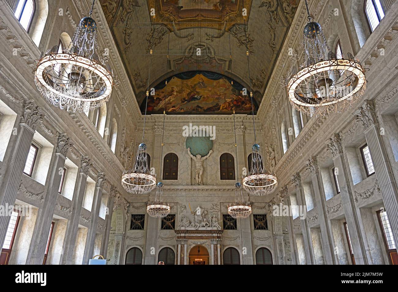 amsterdam, netherlands – 2022-07-25:  royal palace (former town hall / 1655) at the dam - central citizen hall --  [credit: joachim affeldt - larger f Stock Photo