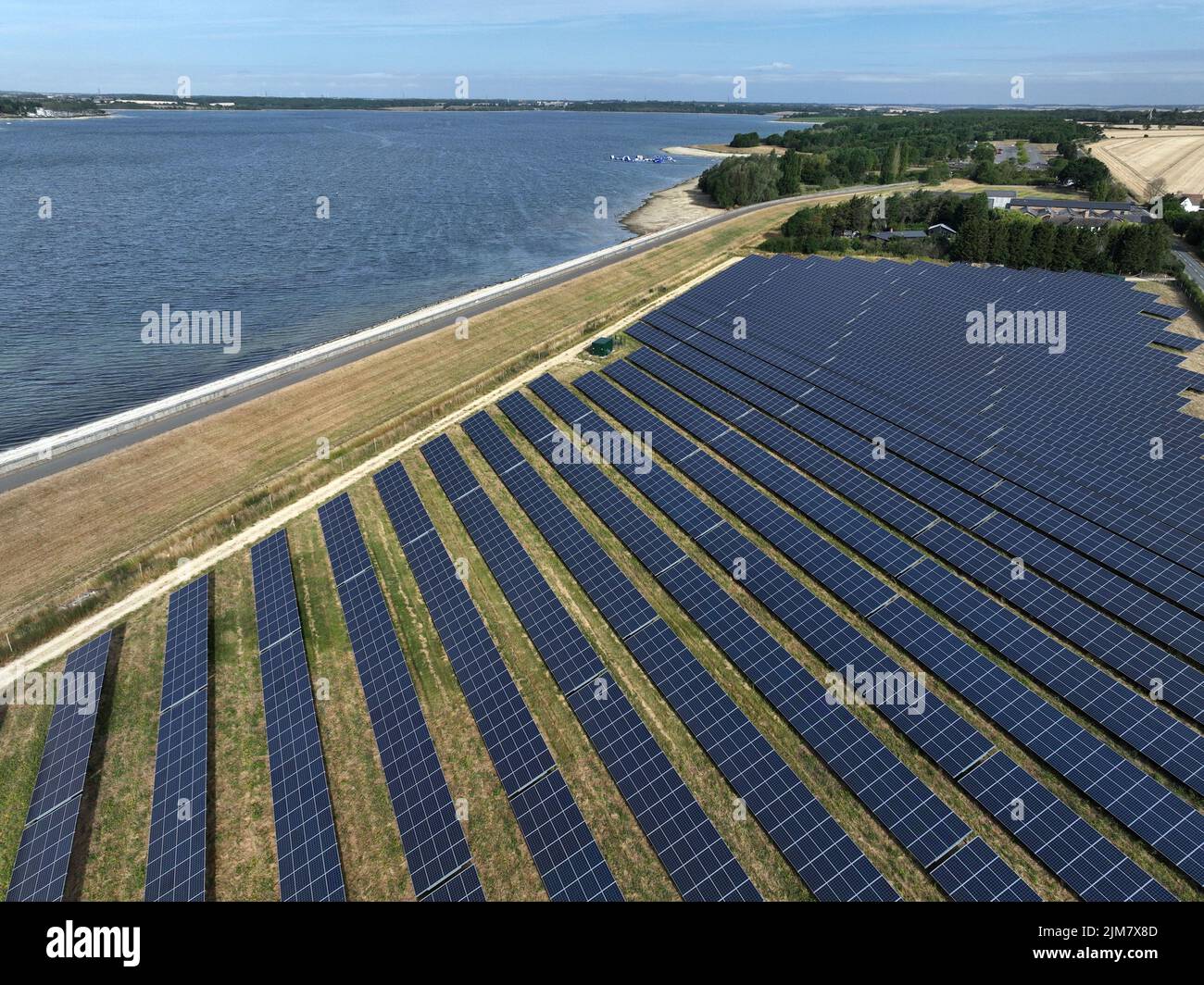 Grafham, UK. 04th Aug, 2022. Solar panels next to Grafham Water as