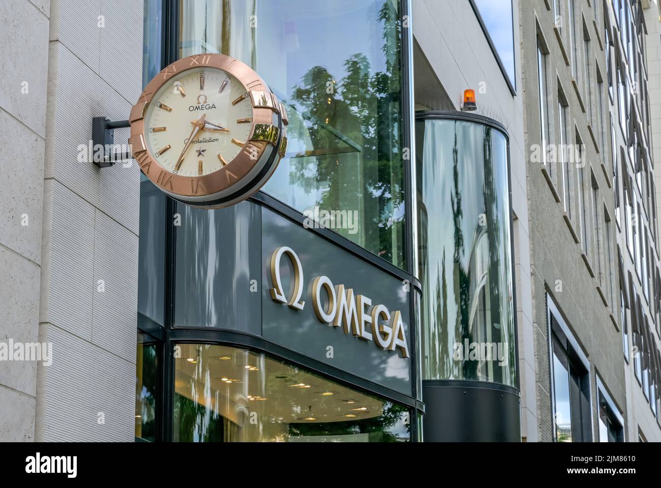 Omega Uhren, Goetheplatz, Frankfurt am Main, Hessen, Deutschland Stock Photo