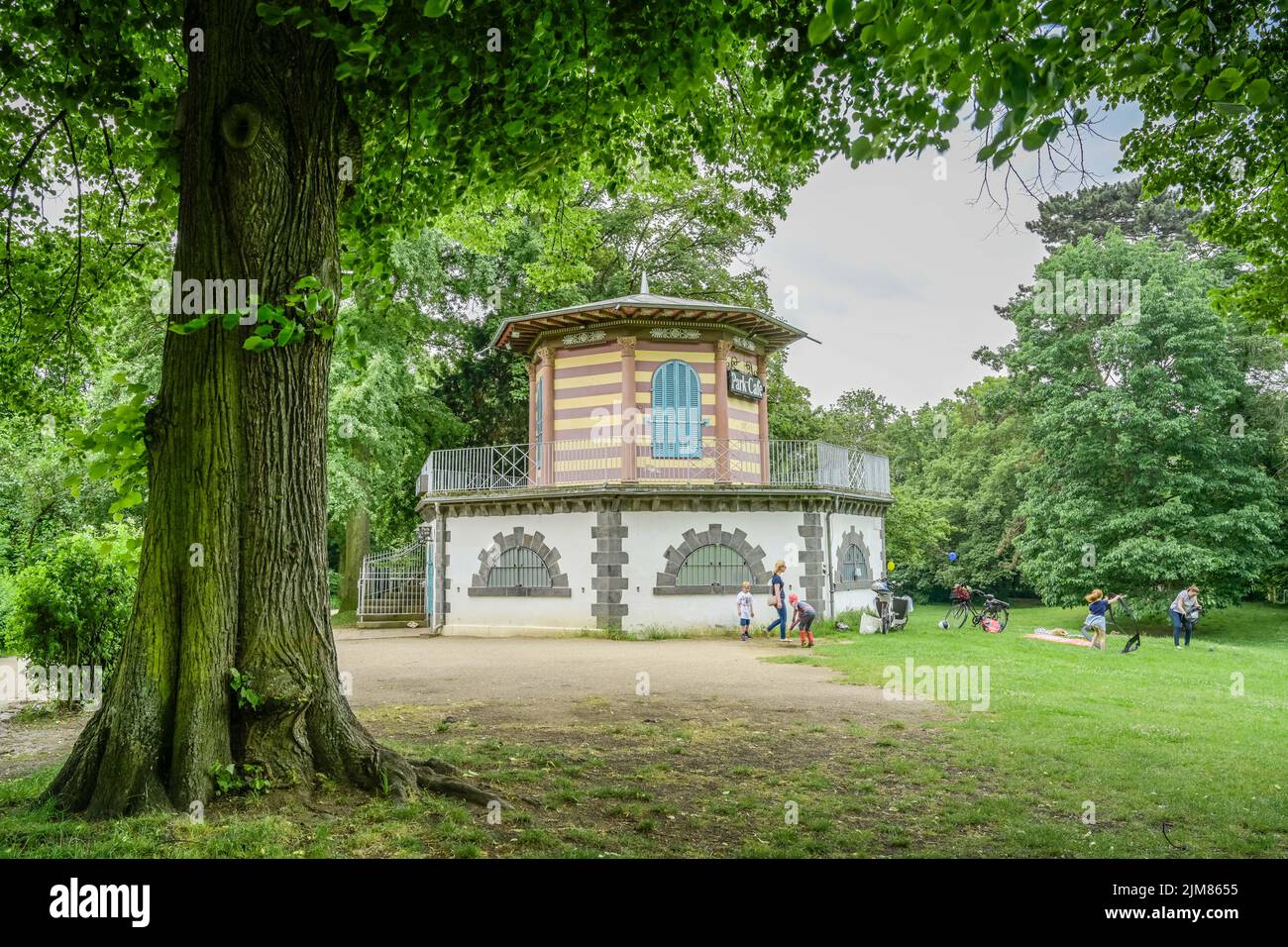 Park-Café, Pavillon, Grüneburgpark, Frankfurt am Main, Hessen, Deutschland Stock Photo
