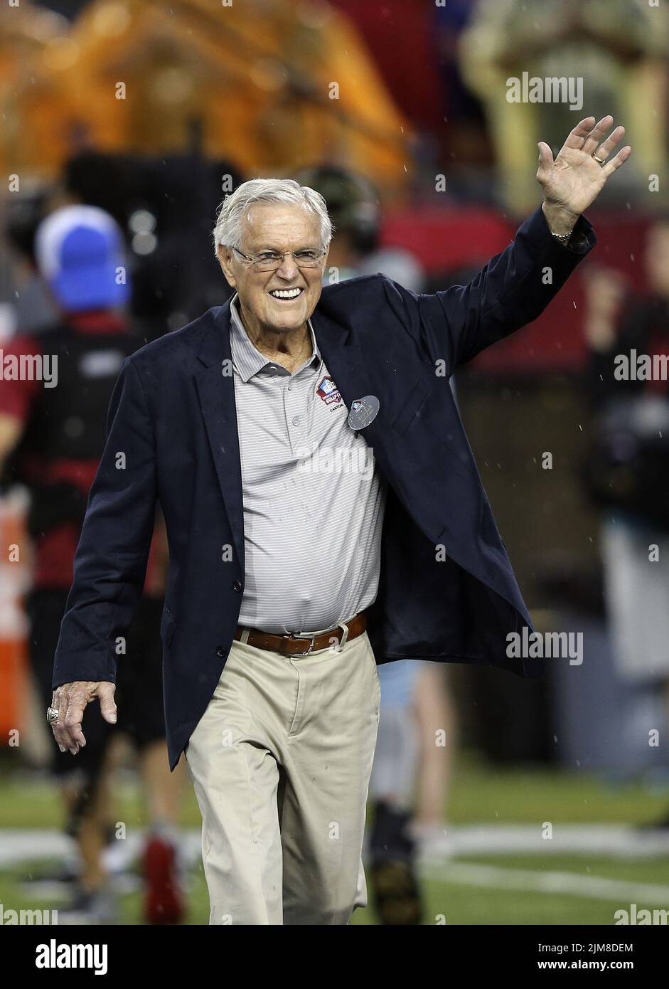 Canton, United States. 04th Aug, 2022. Pro Football Hall of Fame Class of 2022 Inductee, Dick Vermeil, is introduced prior to the start of the Pro Football Hall of Game between the Las Vegas Raiders and Jacksonville Jaguars in Canton, Ohio, on Thursday, August 4, 2022. Photo by Aaron Josefczyk/UPI Credit: UPI/Alamy Live News Stock Photo