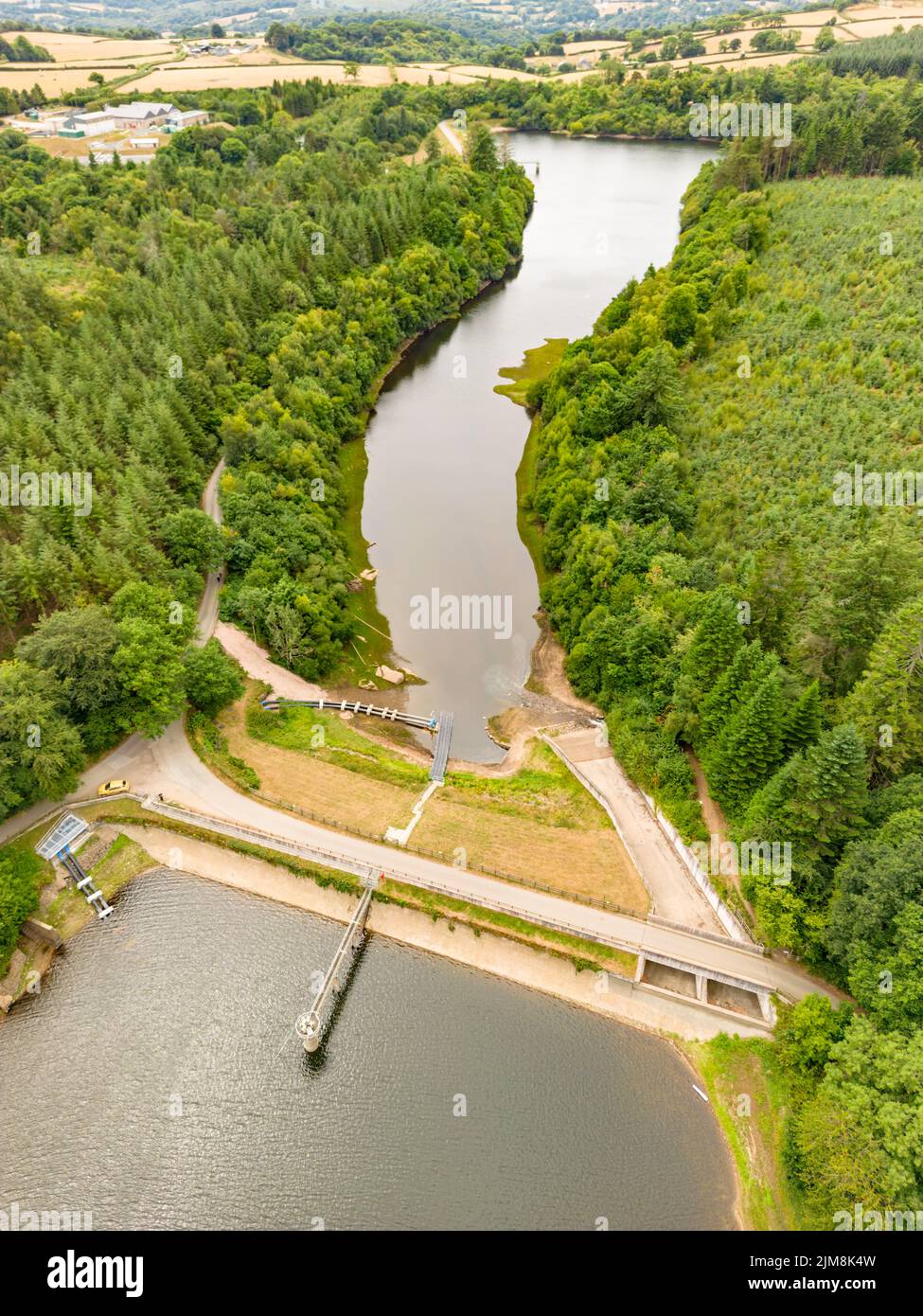 Newton Abbot, UK. 04th Aug, 2022. Water levels are low at the Kennick and Tottiford Reservoirs that supplies Exeter and Torquay in Devon. Credit: Thomas Faull/Alamy Live News Stock Photo
