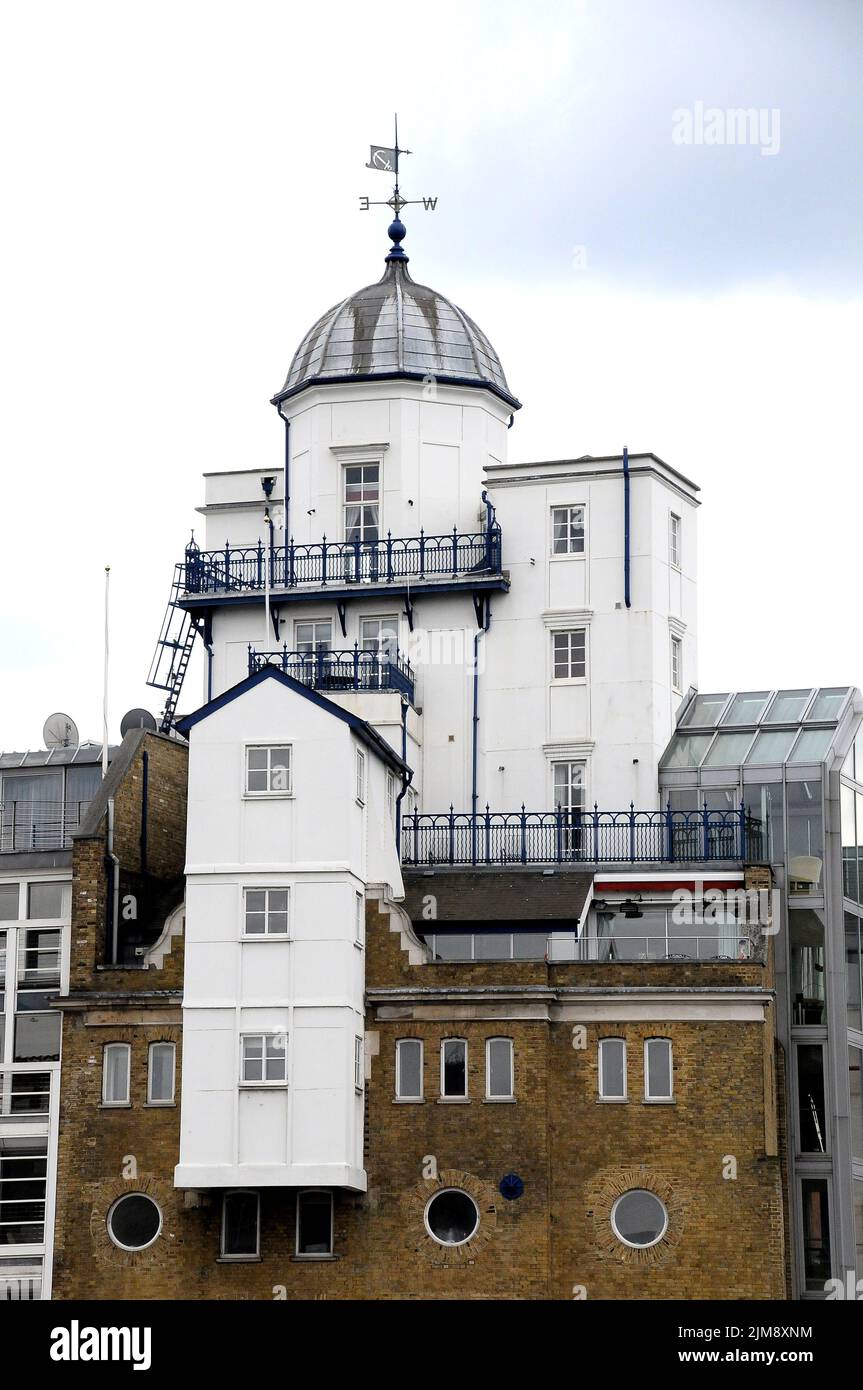 Old london flats hi res stock photography and images Alamy Old london flats hi res stock photography and images Alamy