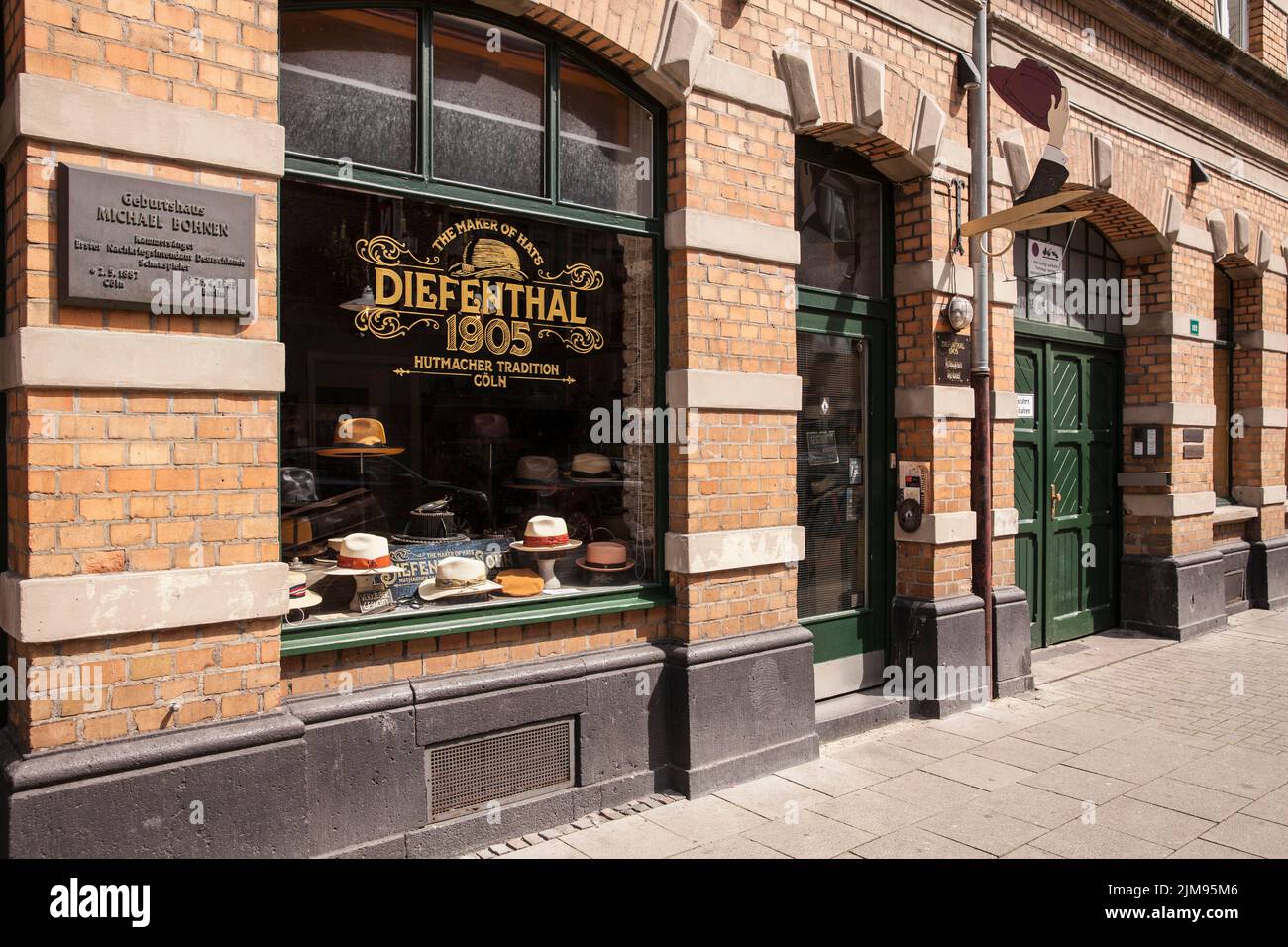 shop window of the hat maker Diefenthal 1905 at the street Friesenwall in  the city center, Cologne, Germany. Schaufenster der Hutmacherei Diefenthal  1 Stock Photo - Alamy