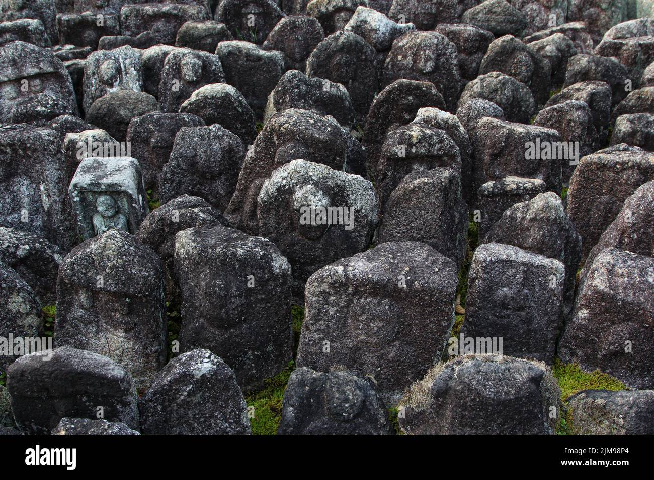 Ancient japanese jizo stone statues Stock Photo Alamy