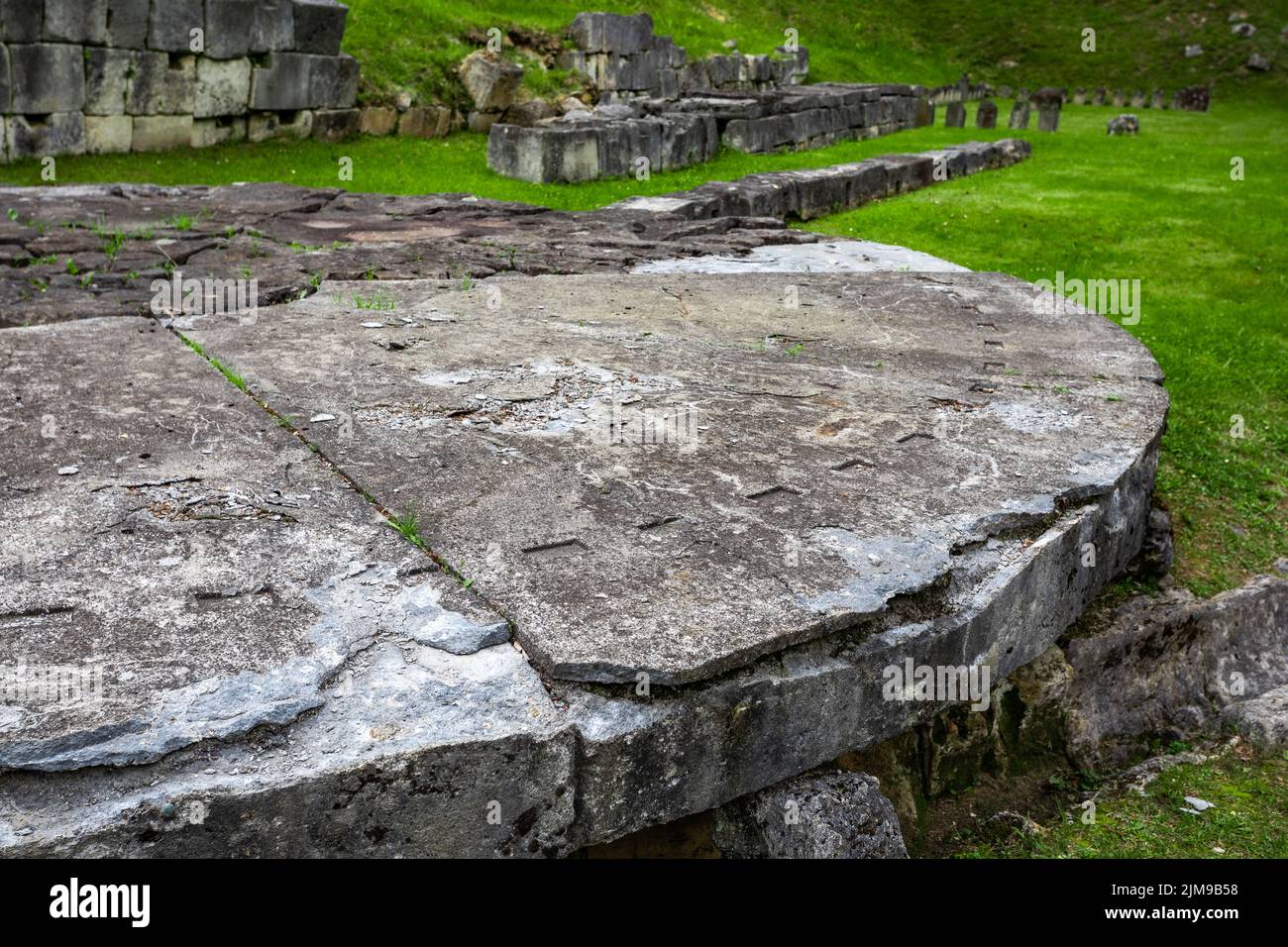 The andesite altar - Dacian Fortresses of the Orăștie Mountains, Sarmizegetusa Regia Stock Photo