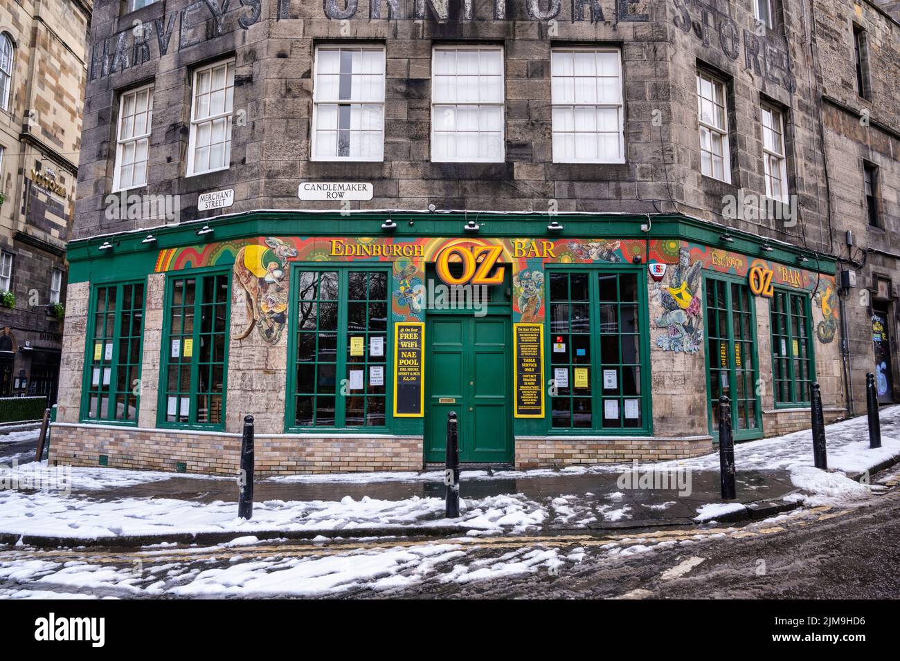 Edinburgh Oz Bar in snow, Candlemaker Row, Edinburgh, Scotland, UK Stock Photo