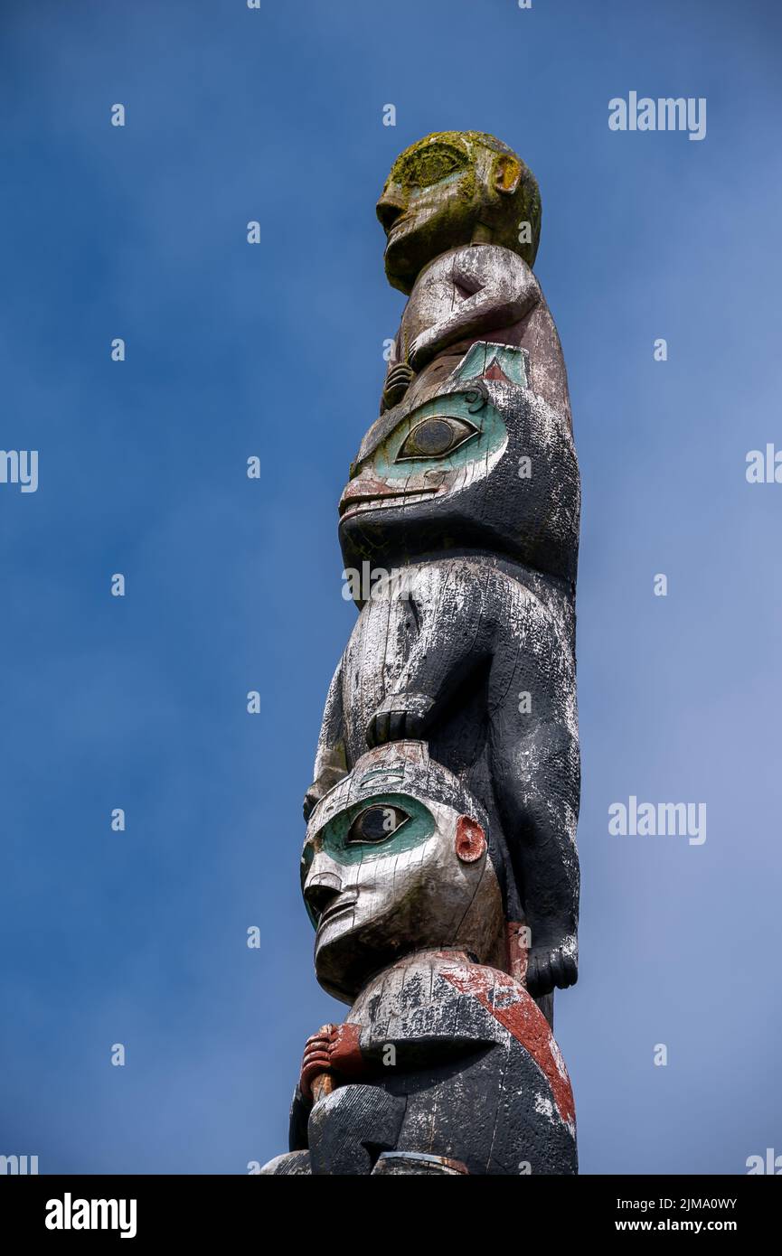 Tlingit totem pole sitka alaska hi-res stock photography and images - Alamy