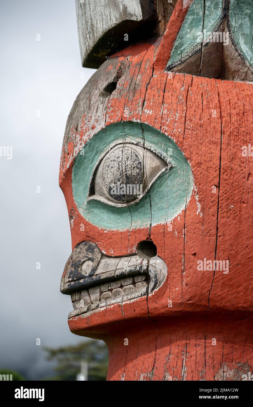 Tlingit totem pole sitka alaska hi-res stock photography and images - Alamy