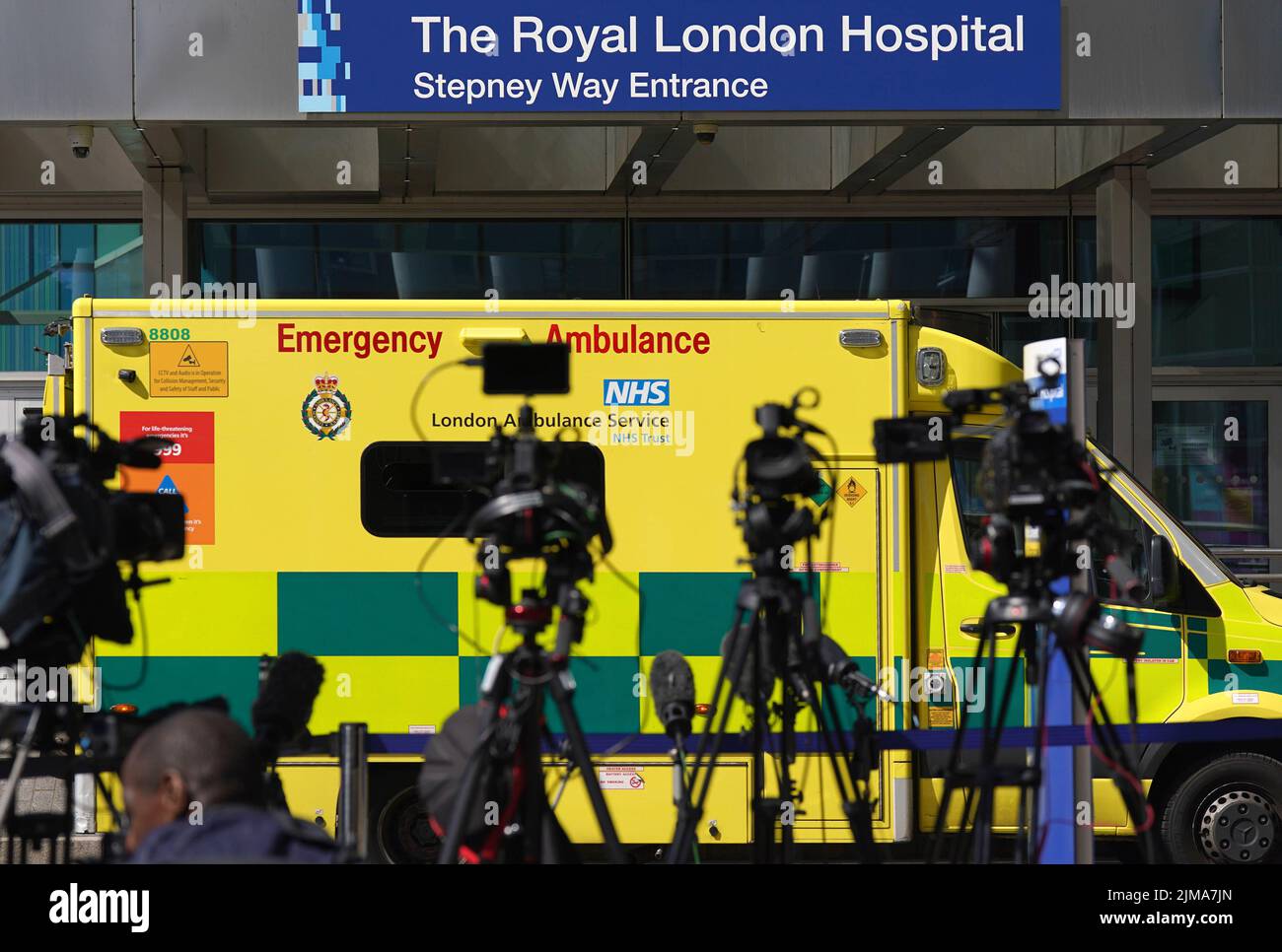 Media outside the Royal London hospital in Whitechapel, east London, after the parents of 12-year-old Archie Battersbee, Paul Battersbee and Hollie Dance, have turned to the Court of Appeal after losing a High Court bid to have him transferred to a hospice before his life-sustaining treatment is withdrawn. Picture date: Friday August 5, 2022. Stock Photo