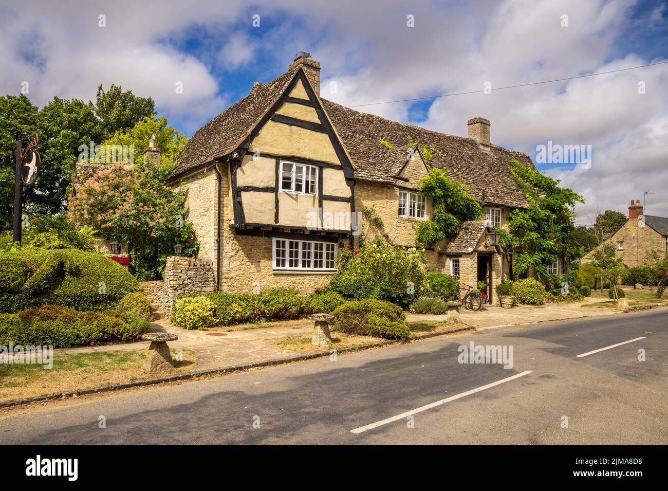 The Old Swan at Minster Lovell in the Cotswolds, Oxfordshire, England Stock Photo