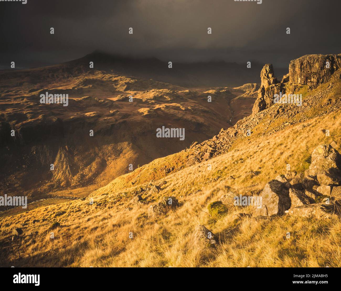 The Rugged Eskdale Needle Seen At Sunset In The Lake District Stock the-rugged-eskdale-needle-seen-at-sunset-in-the-lake-district-stock