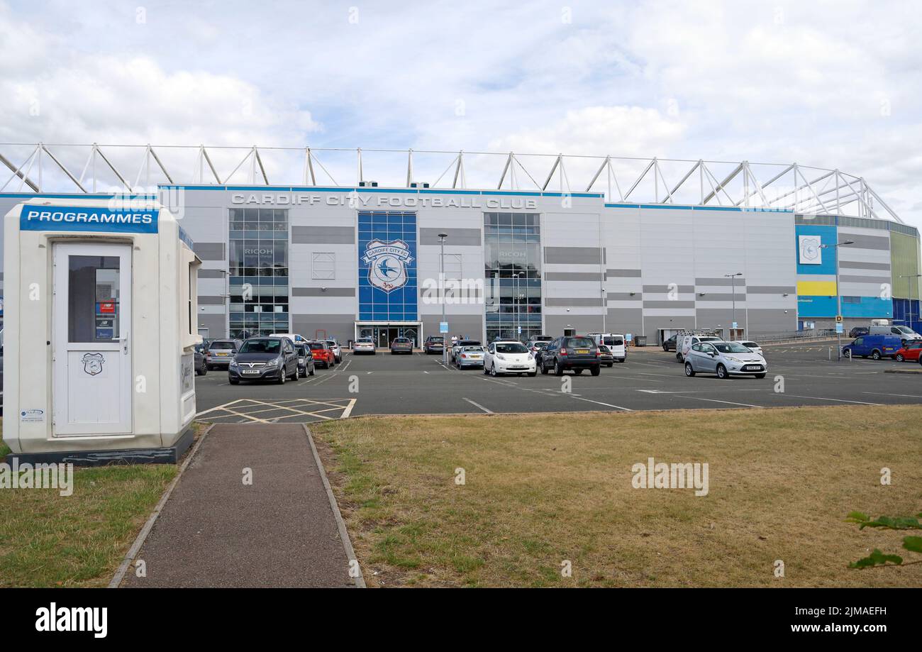 View of front entrance to the Cardiff City Football Club Stadium at  Leckwith on the outskirts of Cardiff.Cars parked outside Stock Photo - Alamy