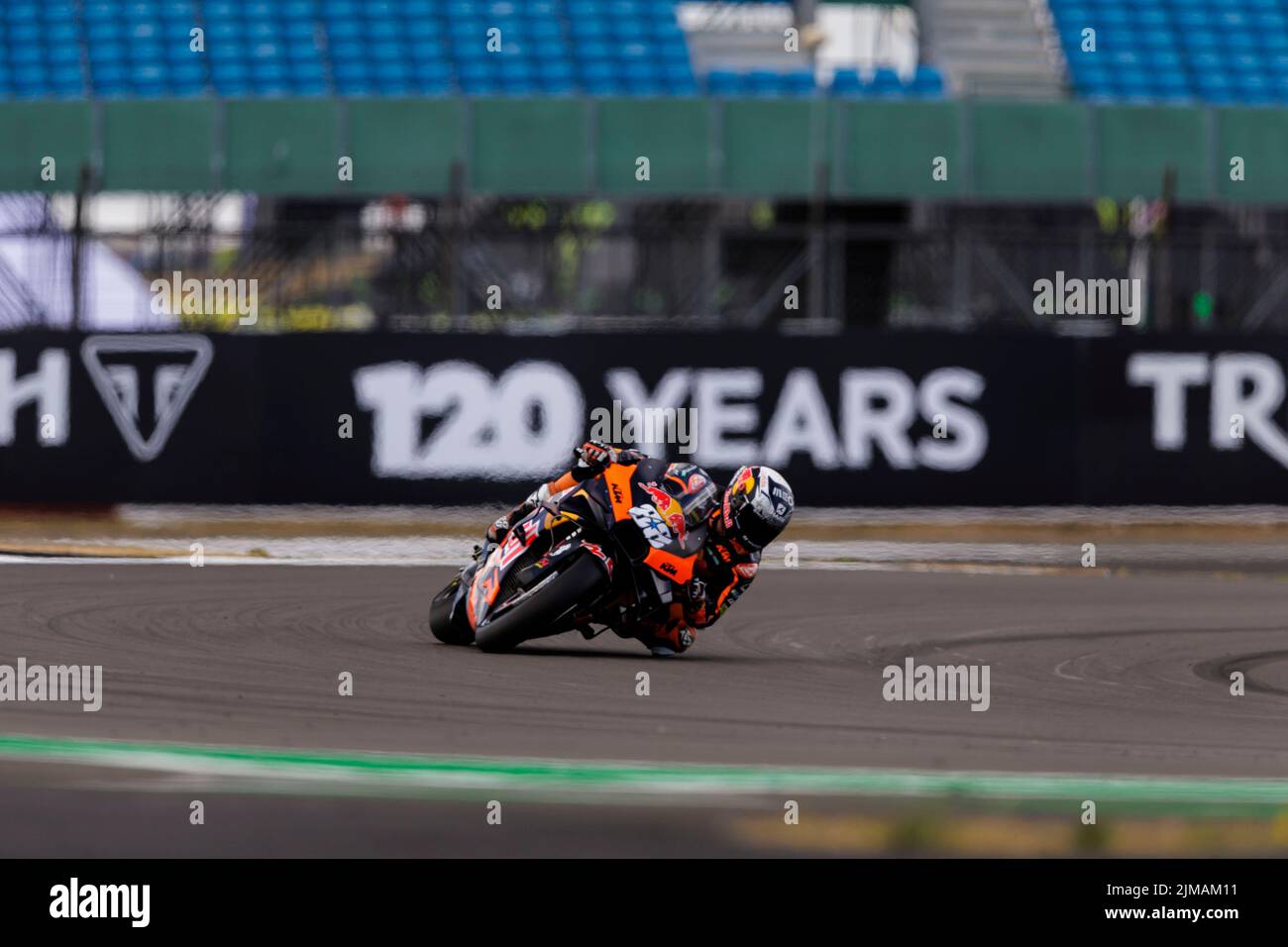 Silverstone, UK. 5th August 2022; Silverstone Circuit, Silverstone, Northamptonshire, England: British MotoGP Grand Prix, Free Practice: Number 88 Red Bull KTM Factory Racing bike ridden by Miguel Oliveira during free practice 2 at the British MotoGP Credit: Action Plus Sports Images/Alamy Live News Stock Photo