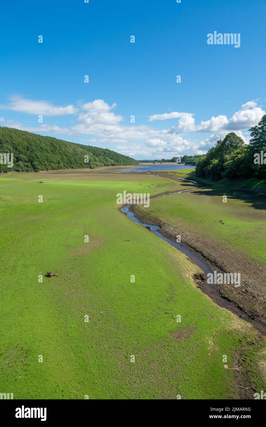 North Yorkshire, UK. 5th August, 2022. Lindley Wood Reservoir is practically empty following heatwave and significantly hot weather in the UK. Lindley Wood Reservoir, used by Yorkshire Water to supply drinking water to Leeds and surrounding areas, is nearly empty and dry.  Credit: Bradley Taylor / Alamy News Stock Photo