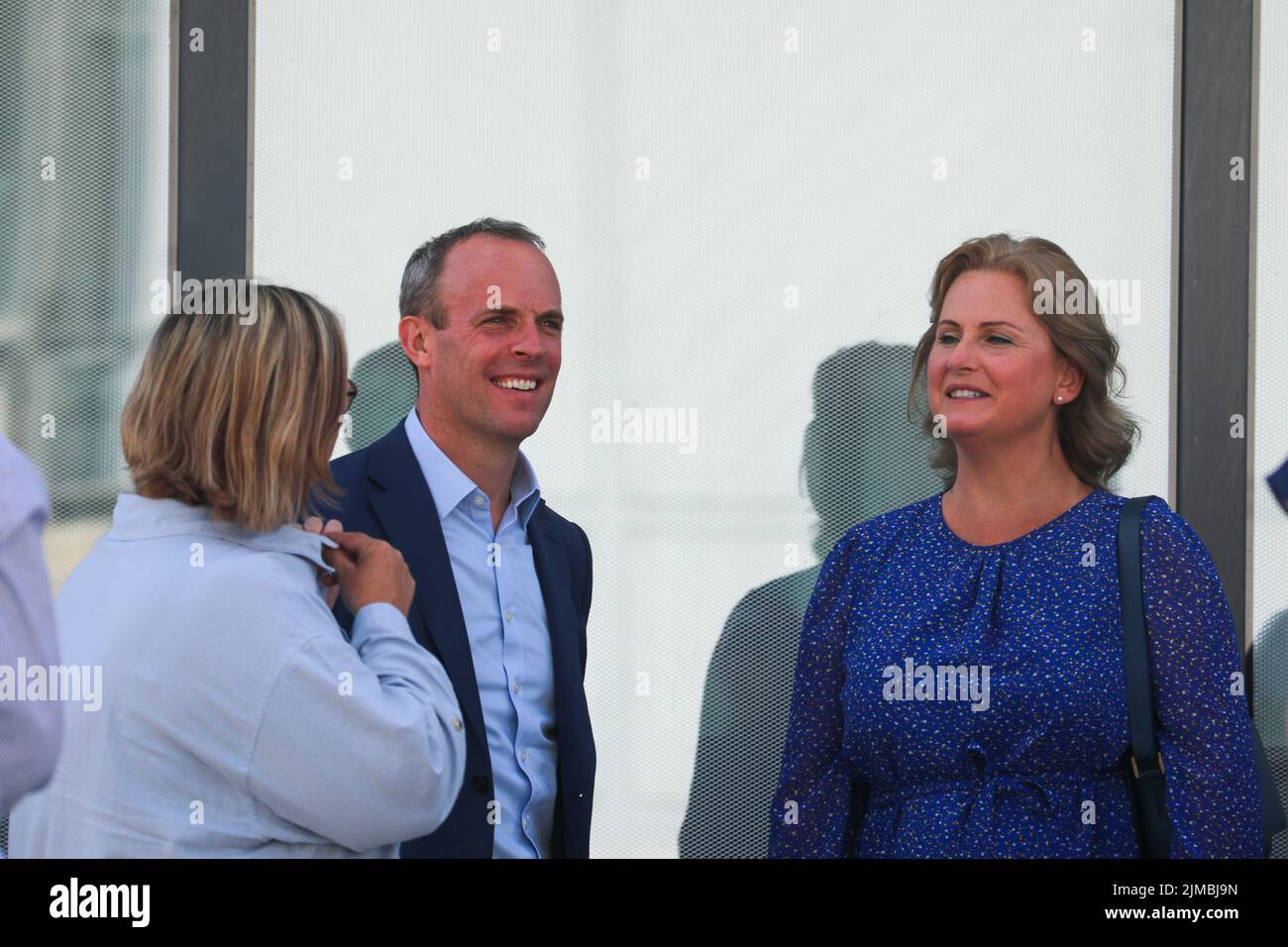 Eastbourne. East Sussex, UK. 5th Aug, 2022. The battle for the Tory Leadership battle comtiues at Eastbourne today, with Rushi Sunak and Liz Truss holding the Hustings at the Congress Theatre.They were joined by Dominic Raab, Hew Merriman and local MP Caroline Ansell. Credit: Pete Abel/Alamy Live News Stock Photo