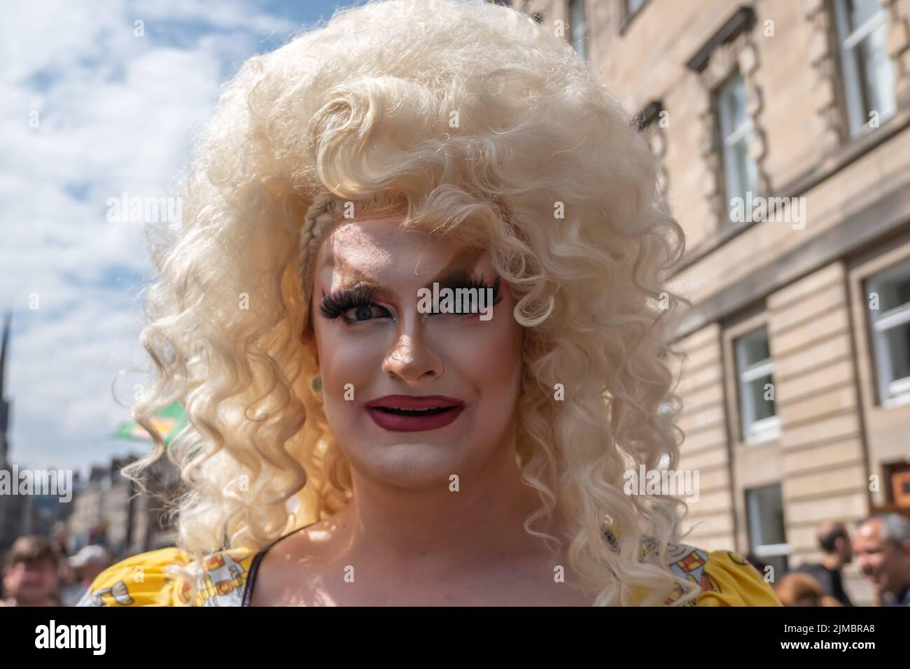 Edinburgh, Scotland, UK. 5th August, 2022. Kate Butch on The Royal Mile ...