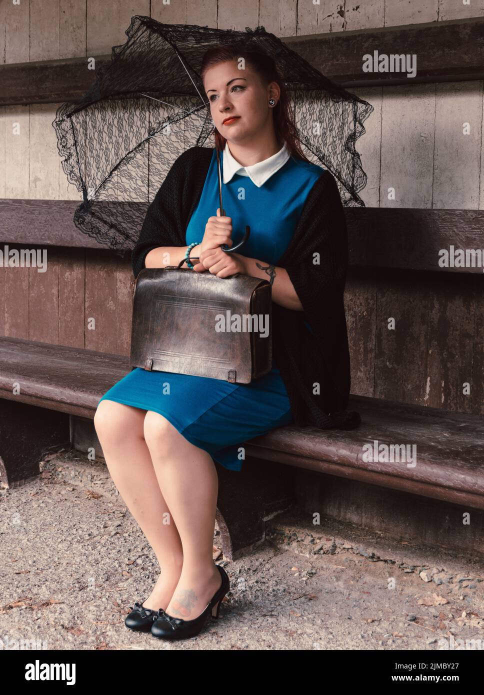 Vintage style woman hi-res stock photography and images - Alamy