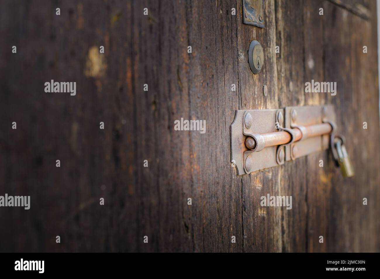 Old latch of a main door Stock Photo Alamy