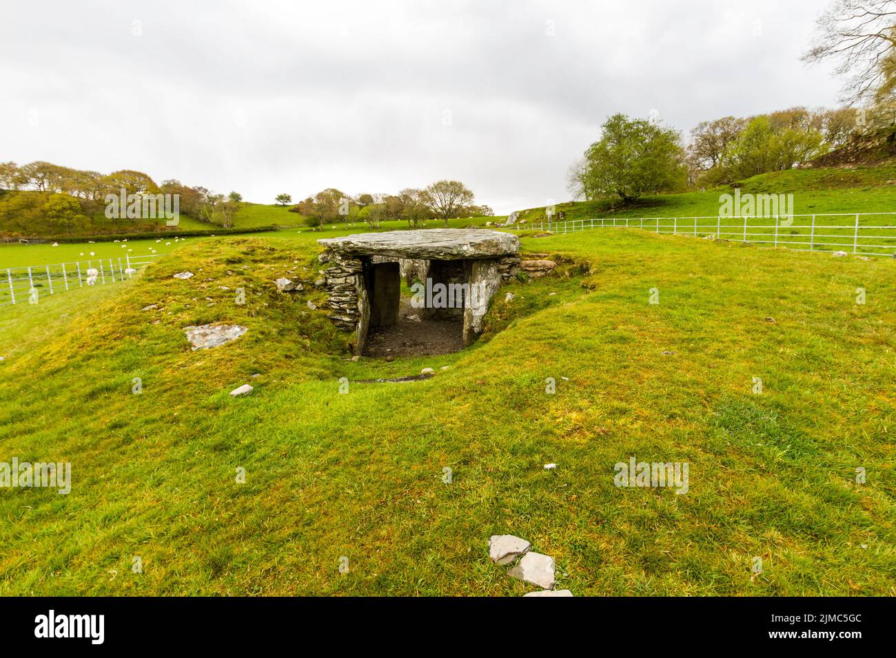 Capel Garmon Burial Chamber, prehistoric cairn with chambers.. Betws-y-Coed, North Wales, UK, landscape. Stock Photo