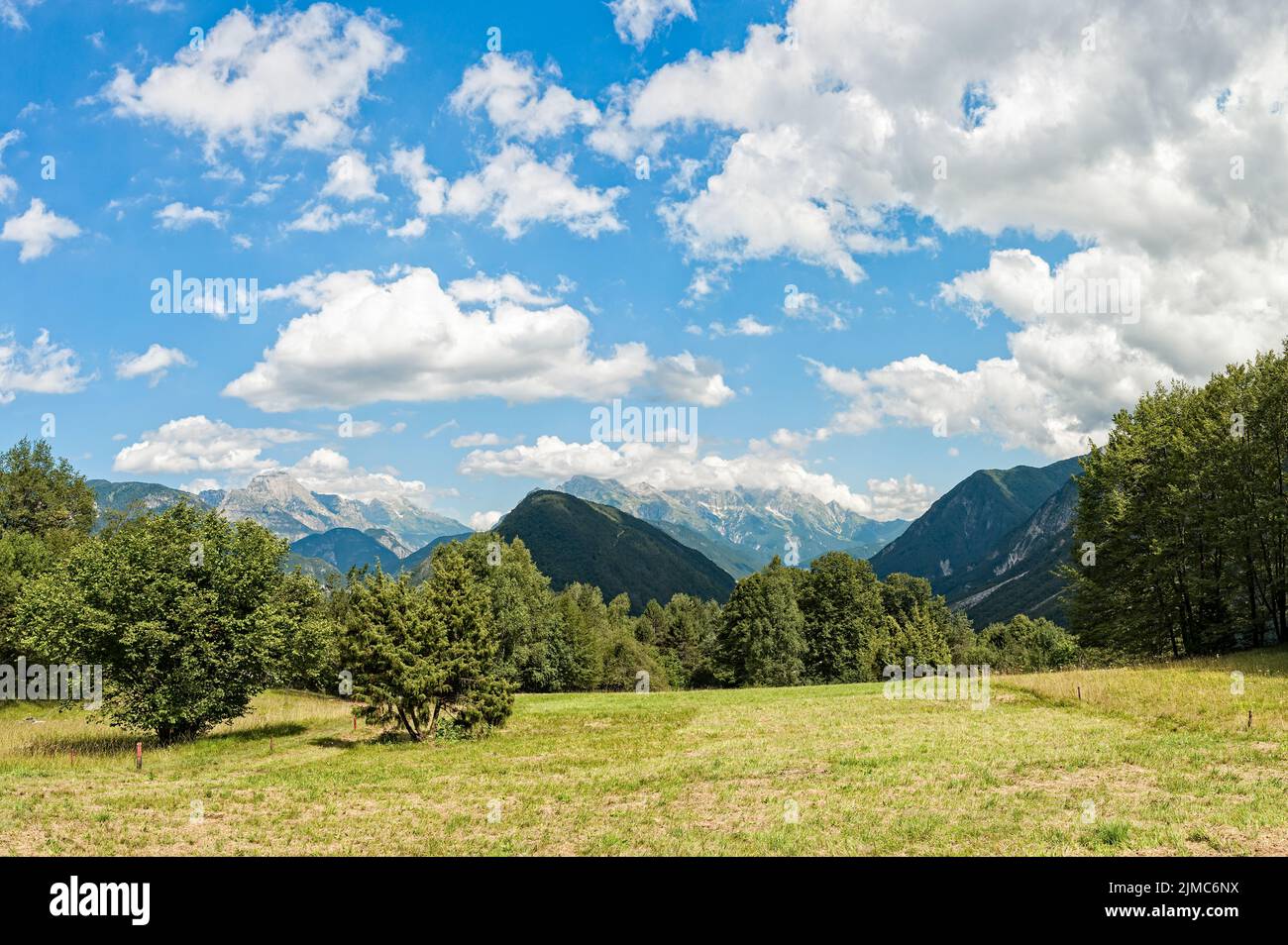 Trekking in the italian alps hi-res stock photography and images - Alamy