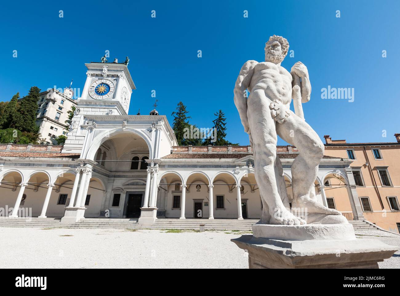 Statue of hercules hi-res stock photography and images - Alamy