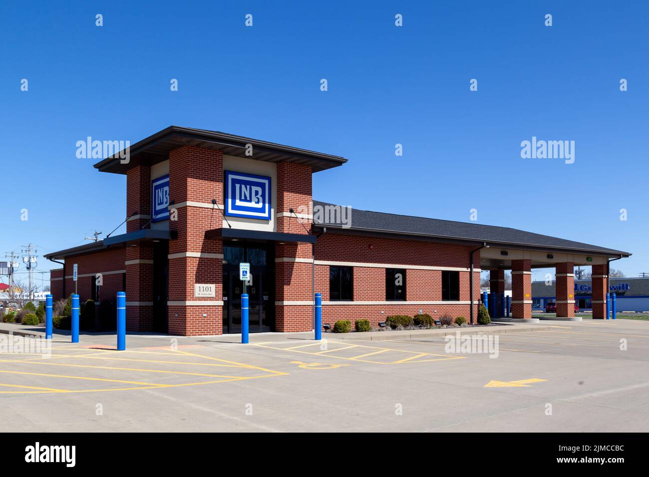 LNB (Litchfield National Bank) in Litchfield, Illinois, USA Stock Photo ...