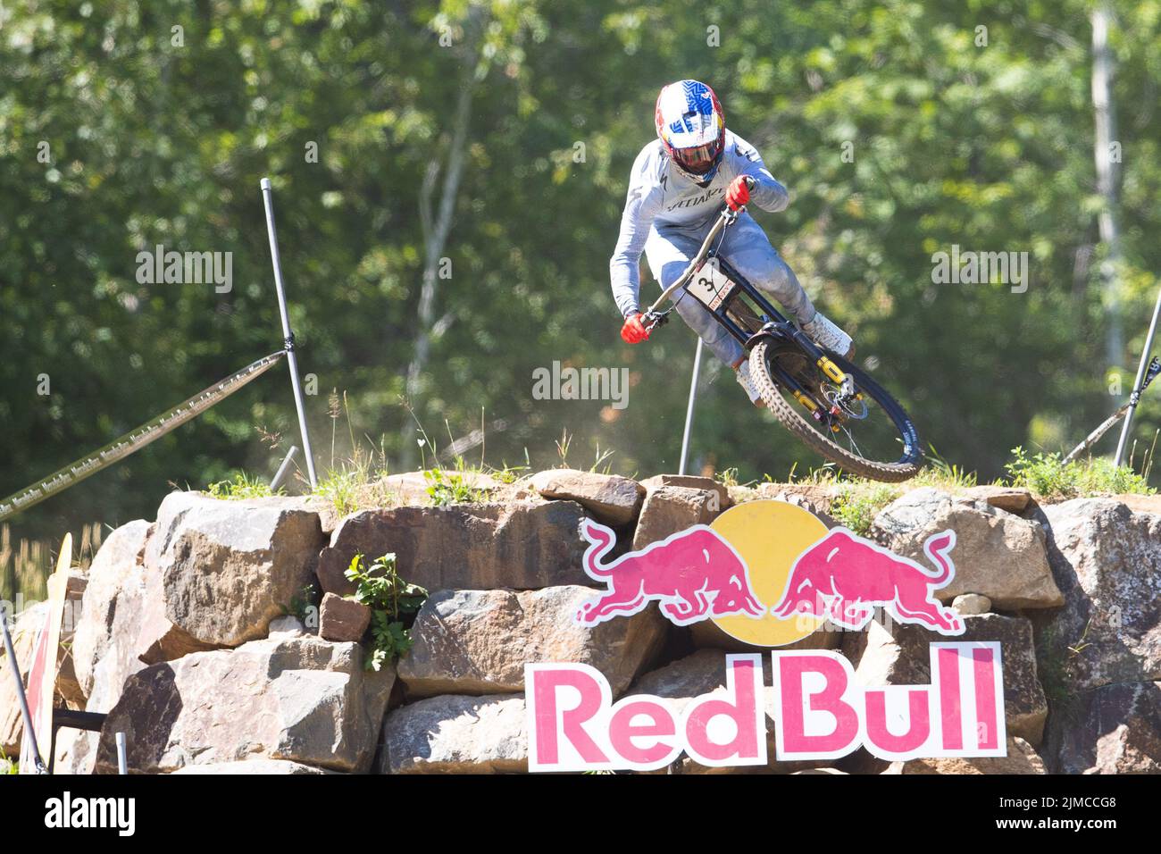 August 05, 2022: Iles Finn (3) of Canada places first in the MenÕs Downhill Qualifying Round of the 2022 Mercedes-Benz UCI Mountain Bike World Cup held at Mont-Sainte-Anne in Beaupre, Quebec, Canada. Daniel Lea/CSM Stock Photo
