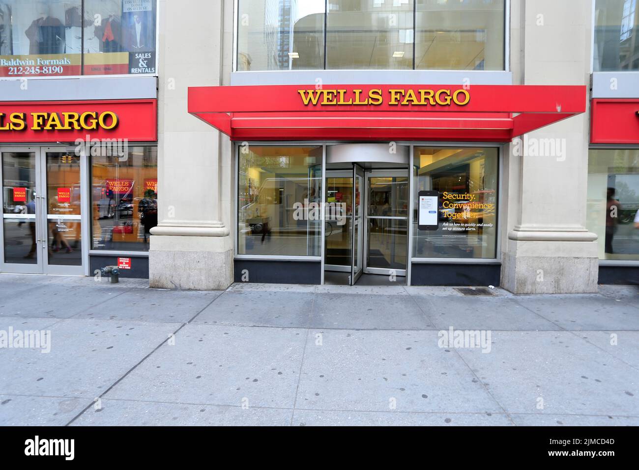 Wells Fargo ist ein US-amerikanisches Finanzdienstleistungsunternehmen mit Sitz in San Francisco. Die Wurzeln der Firma reichen bis in das Jahr 1852 z Stock Photo
