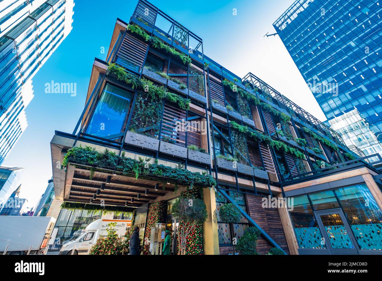 Outside view of The Ivy Restaurant and Brasserie, Spinningfields Manchester Stock Photo