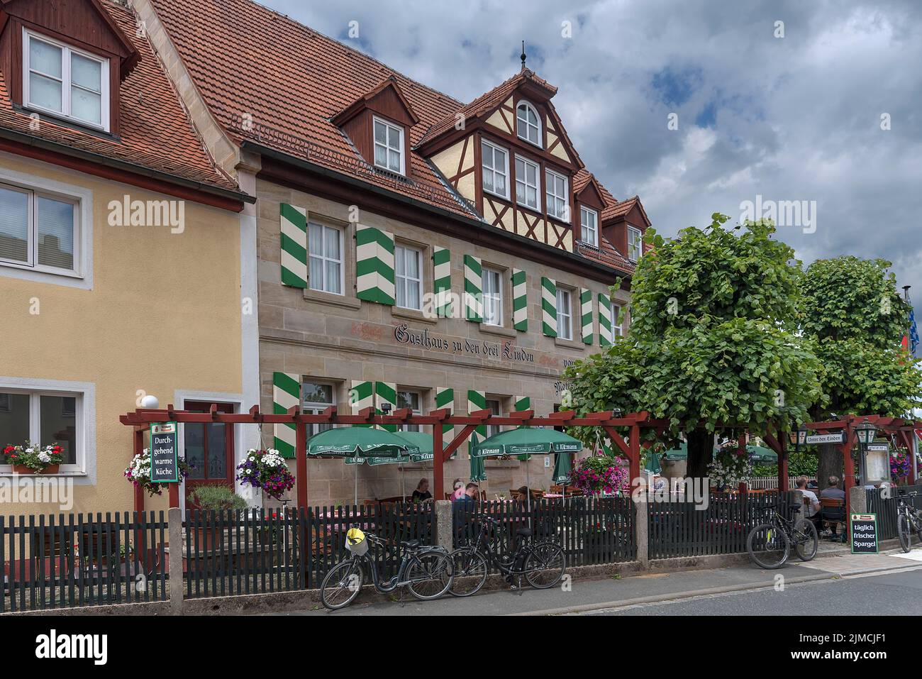 Historic Franconian inn zu den drei Linden, Kalchreuth, Middle Franconia,  Bavaria, Germany Stock Photo - Alamy