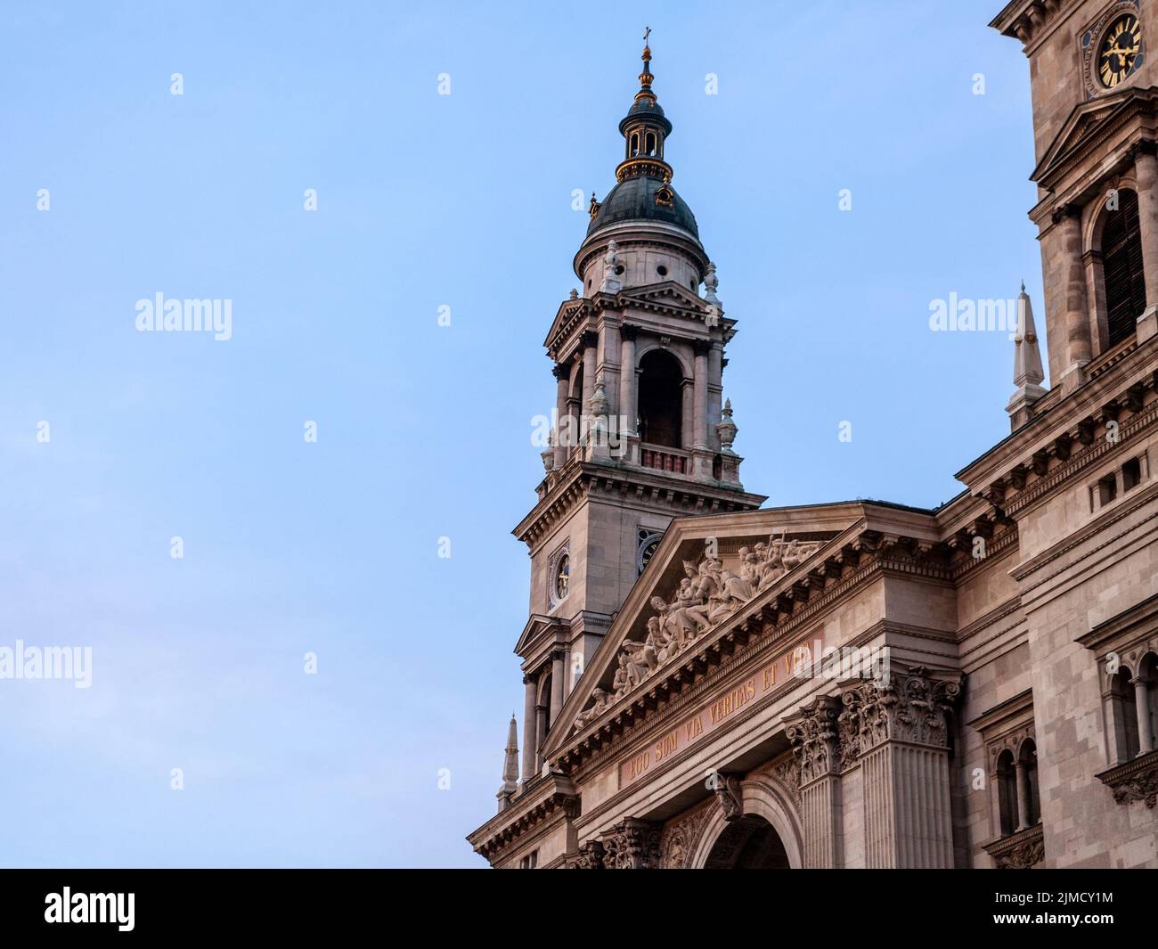 Picture of the main facade of the Szent Istvan basilica Church in the city center of Budapest, Hungary. St. Stephen's Basilica is a Roman Catholic bas Stock Photo