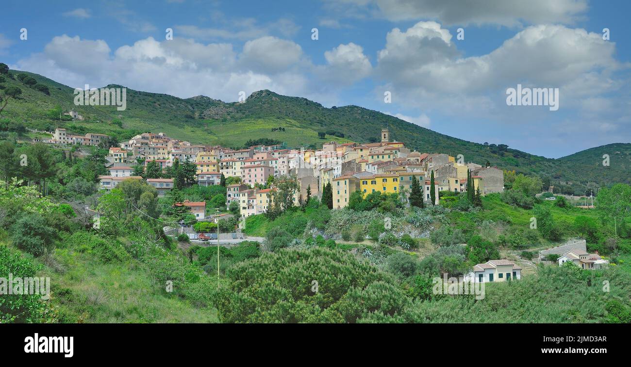 Tuscany italy italian village hi-res stock photography and images - Alamy