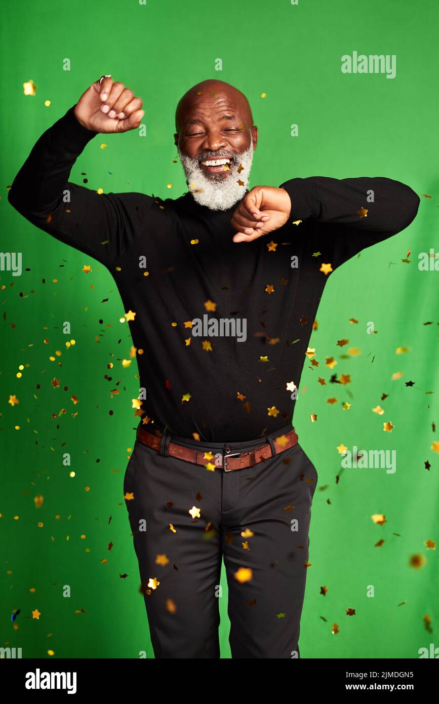 Real confetti hi-res stock photography and images - Alamy