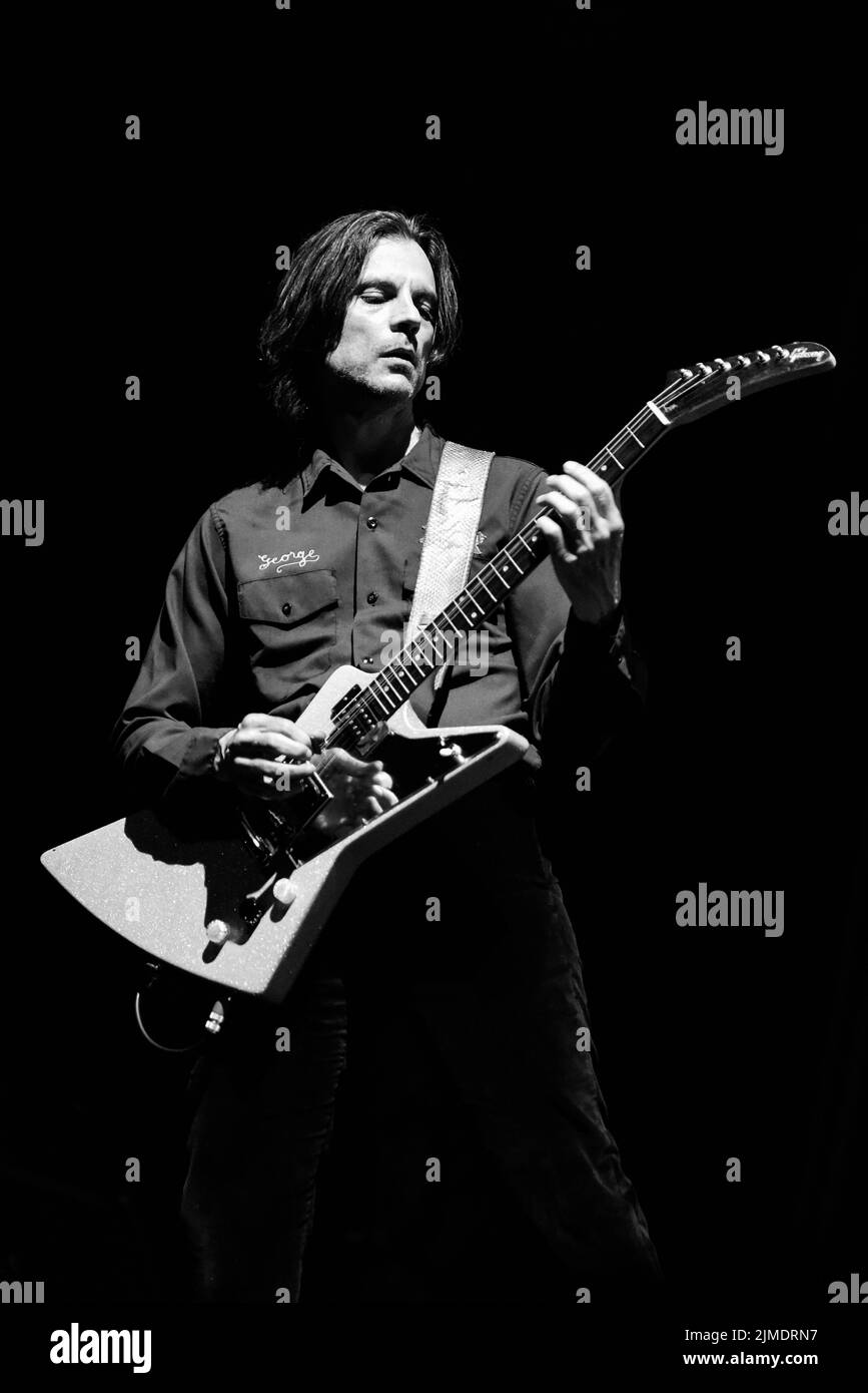 Redondo Beach, California, USA. 13th May, 2022. Brian Bell of The band Weezer on stage day 1 of BEACHLIFE festival . Credit: Ken Howard - Alamy Stock Photo