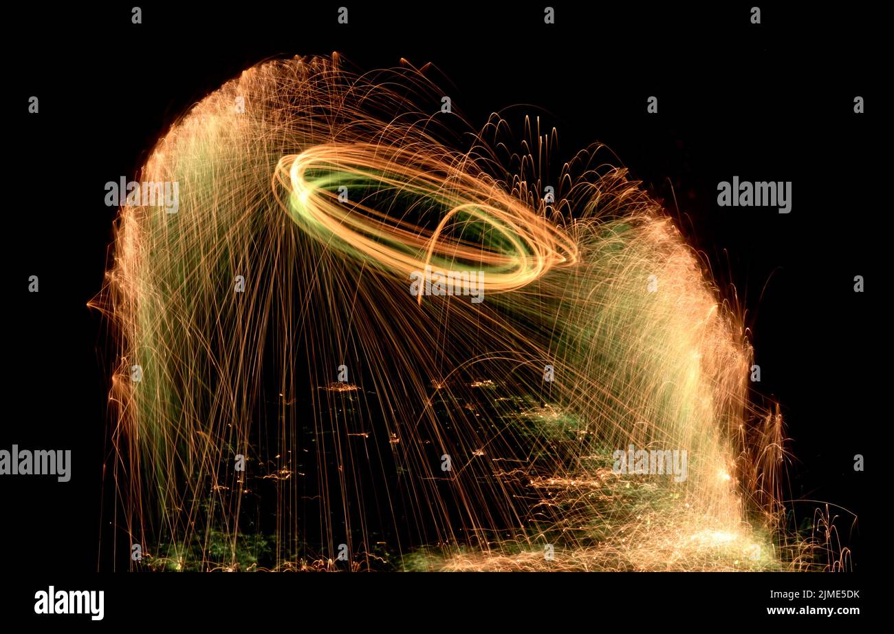 Steel wool fire wheel hires stock photography and images Alamy