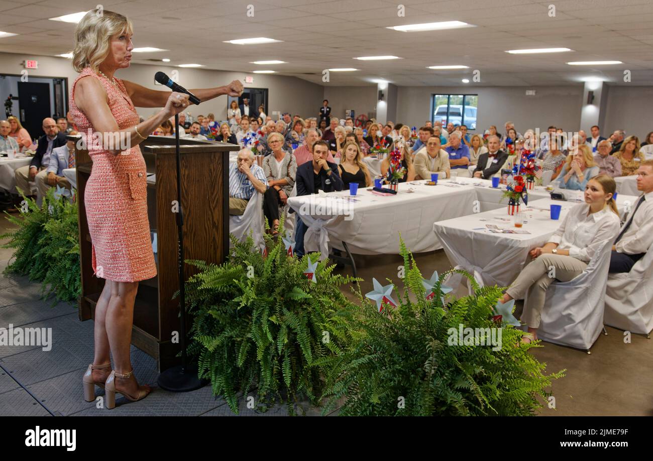 Calvert City, KY, USA. 05 Aug 2022. Kelley Paul speaks during the Night Before Fancy Farm West Kentucky GOP Rally at the Calvert City Civic Center. Sen. Rand Paul was scheduled to give the keynote address but asked his wife to fill in after being unexpectedly needed in Washington. (Credit: Billy Suratt/Apex MediaWire via Alamy Live News) Stock Photo