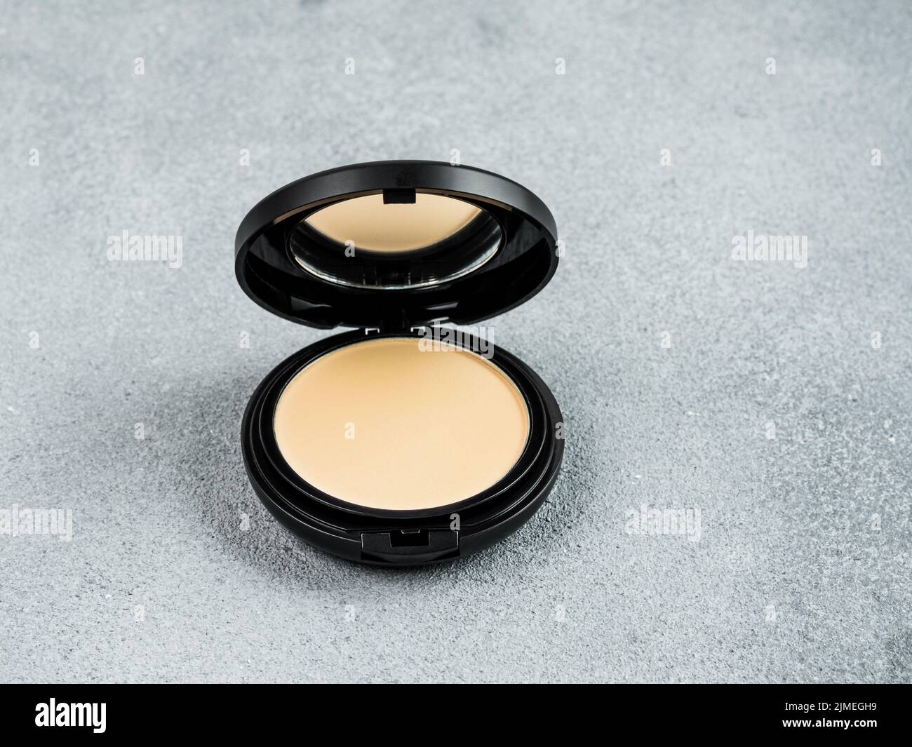 Body care compact hi-res stock photography and images - Alamy